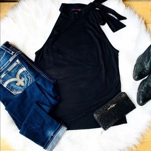 Steel magnolias tie tank